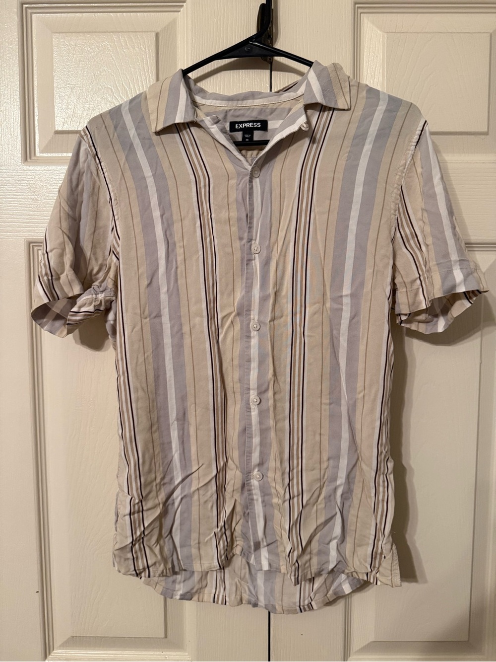 Express Short-Sleeve Striped Button-Up Blouse - Beige & Light Blue